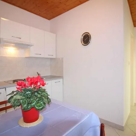 Apartment In Porec/istrien 9922 Porec