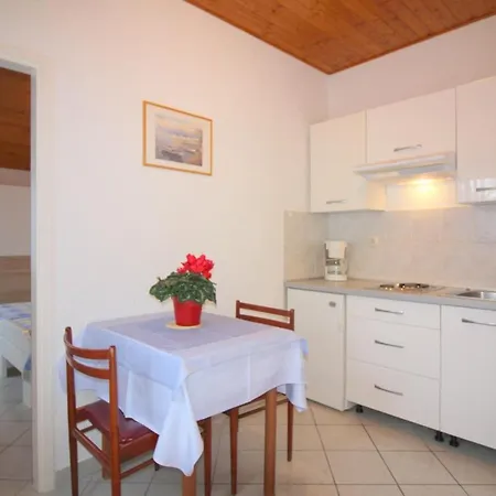 In Porec/istrien 9922 דירה